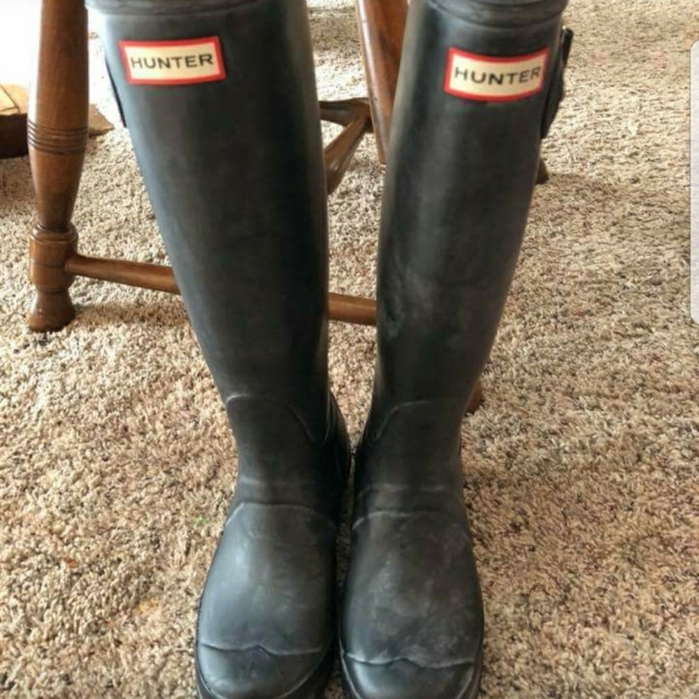 HUNTER womens boots TALL size 6